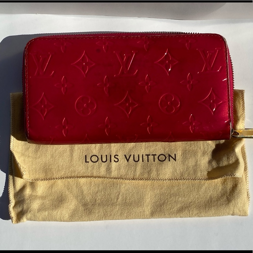 🔥SALE🔥 Louis Vuitton Long Zippy Wallet
